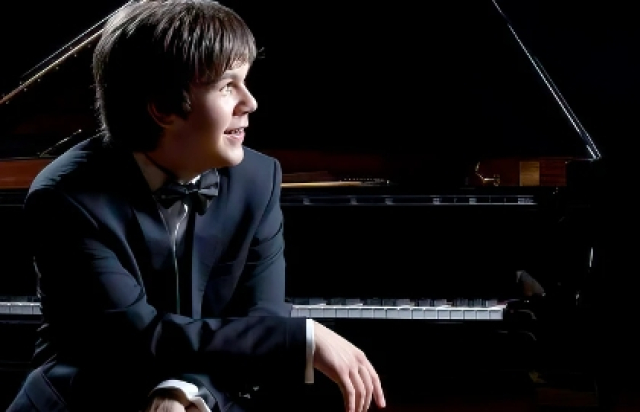 Моцарт, Шопен, Рахманинов: любимые шедевры классики. Вечер при свечах - Mosbilet.ru