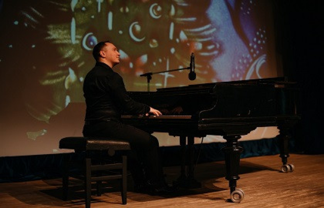 Концерт «Проект «Неоклассика»: Рихтер, Эйнауди, Тьерсен, Ганьон» - Mosbilet.ru