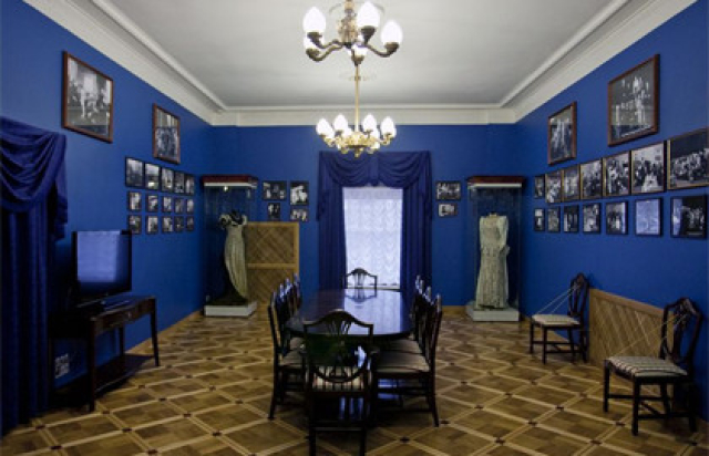 Экскурсия по театру. Прошлое и настоящее в Театр имени Евгения Вахтангова, Москва – Mosbilet.ru