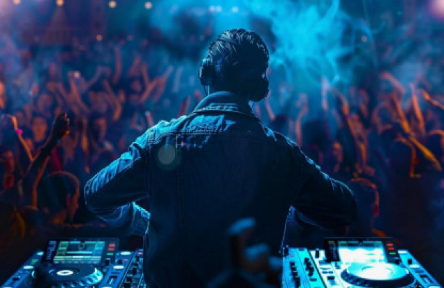 Концерт «Renaissance & Myatmo» - Mosbilet.ru