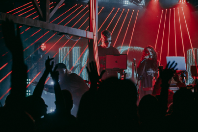 Концерт «U108 Live: Deep Softness. Мягкая Глубина» в Клуб «16 Тонн», Москва – Mosbilet.ru