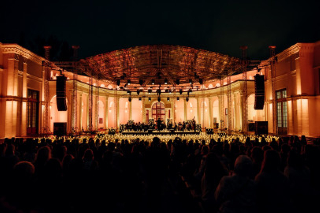 Lumisfera. Волшебная симфония в парке и 8000 свечей. Москва - Mosbilet.ru