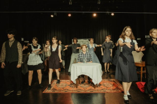 Спектакль "В поисках радости" 9+ - Mosbilet.ru