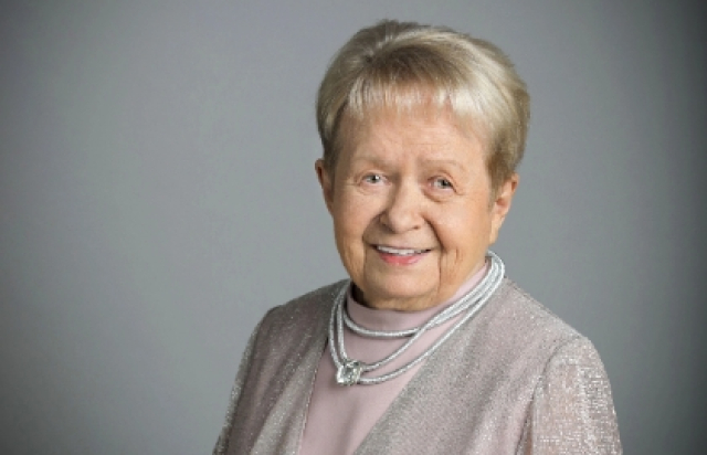 Золотые хиты Александры Пахмутовой -