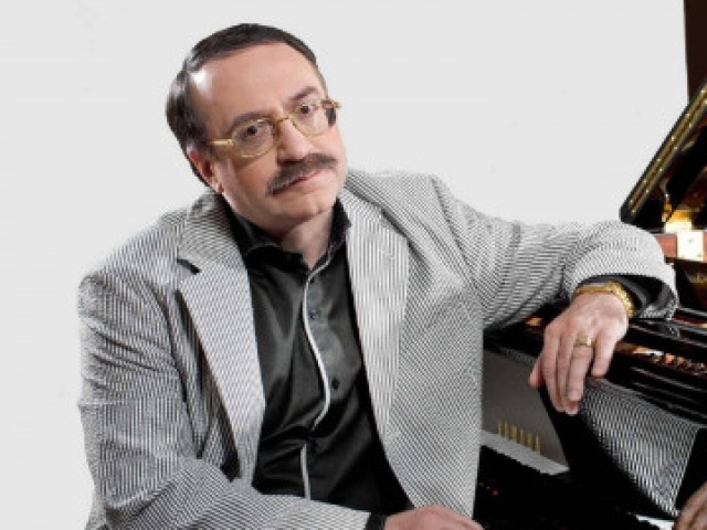 Даниил Крамер, фортепиано, Олег Аккуратов, фортепиано в МКЗ «Зарядье», Москва – Mosbilet.ru