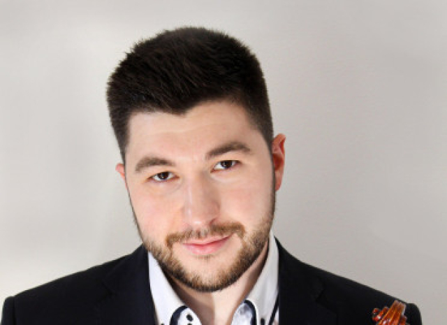 Петр Федотов (скрипка), Владимир Иванов (фортепиано) в Московская консерватория, Москва – Mosbilet.ru