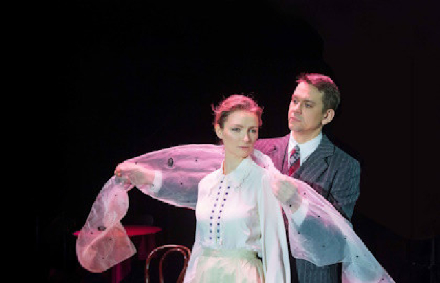 Дама с собачкой - Mosbilet.ru