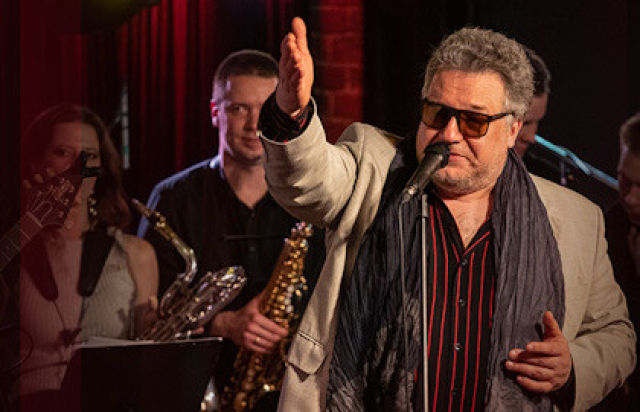 Saturday night: Mishouris blues band -