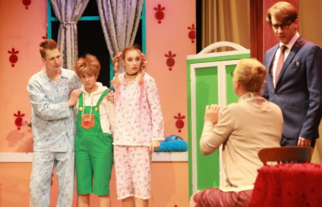 Малыш и Карлсон в Московский театр иллюзии. Сцена на Перовской, Москва – Mosbilet.ru