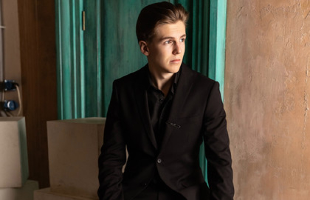 Музыкальное шоу «Битва жанров» - Mosbilet.ru