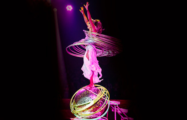 Цирк-шапито «Кудзинов». Сказка «Приключения Бабы Яги в Цирке» в Метро Домодедовская, на парковке ТЦ «Галерея Водолей», Москва – Mosbilet.ru