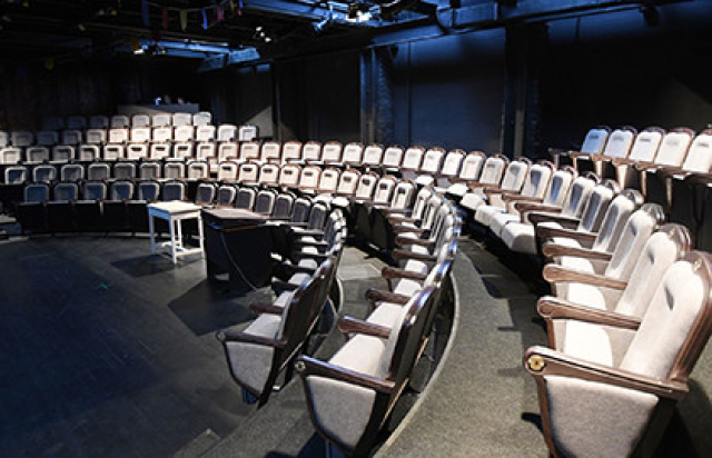 Спектакль «Дневник Анны Франк» в Симоновская сцена Театра имени Евгения Вахтангова, Москва – Mosbilet.ru