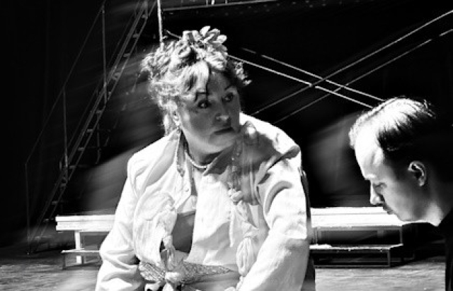 Весёлая женщина в Театр «Эрмитаж», Москва – Mosbilet.ru