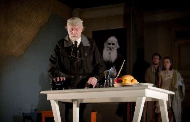 Спектакль «Меня нет дома» в Театр «Эрмитаж», Москва – Mosbilet.ru