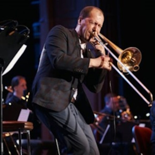 Концерт Сергея Долженкова & New Blood Big Band - Mosbilet.ru