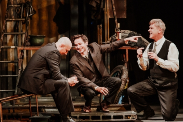 Спектакль «Три товарища» в Театр «Современник», Москва – Mosbilet.ru