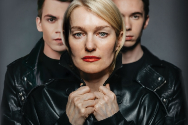 Спектакль «Это все она» в Московский Театр Юного Зрителя, Москва – Mosbilet.ru