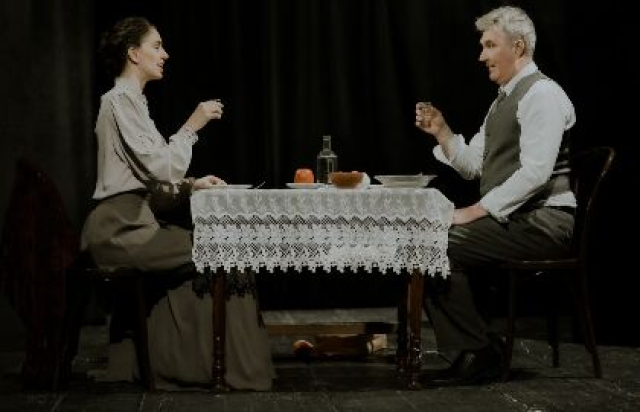 Спектакль «Крутится, вертится, шар...» в Театр «У Никитских ворот», Москва – Mosbilet.ru