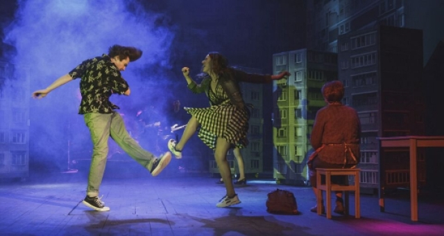 Спектакль «Чужие подъезды» в Новый драматический театр, Москва – Mosbilet.ru