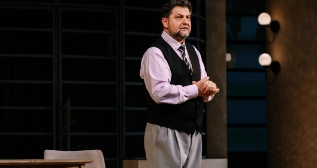 Спектакль «Идеальный расчет» в Театр «Современник», Москва – Mosbilet.ru