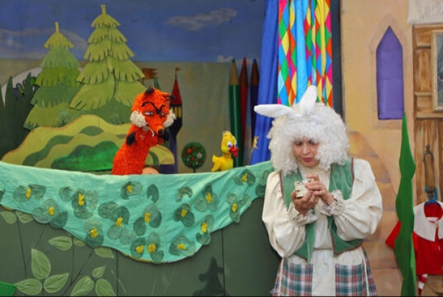 Спектакль «Сказки матушки Зайчихи» -